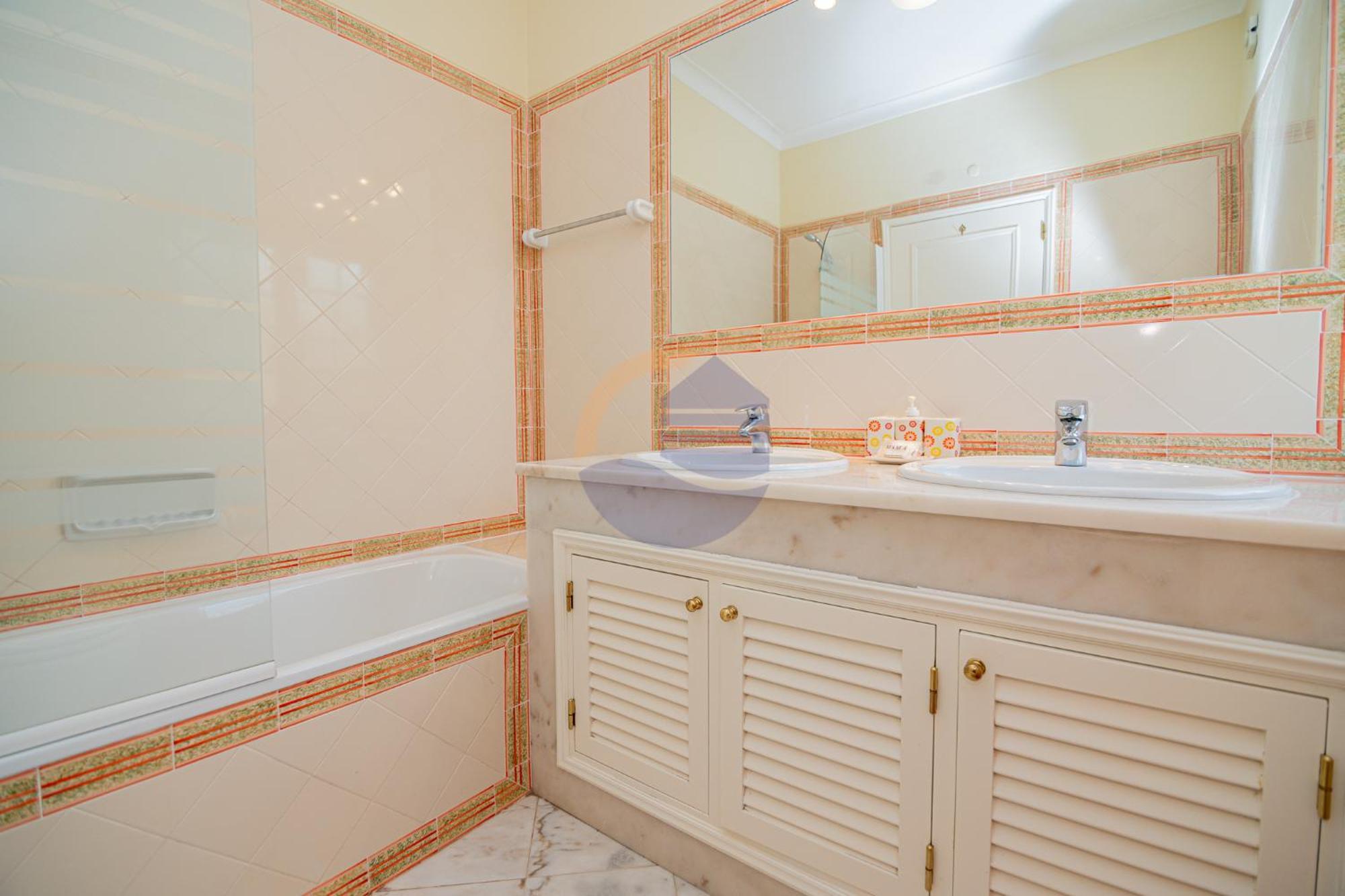 Villa Luxury Suites, Heated Outdoor Pool Portimão Extérieur photo